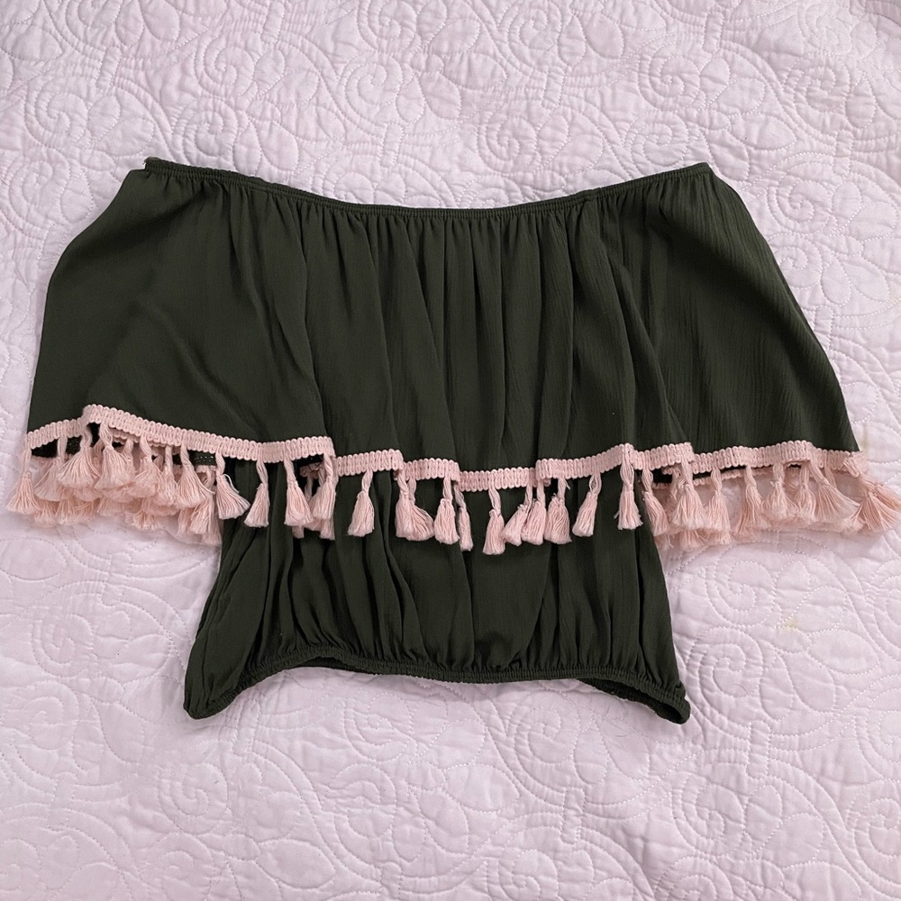 Off the Shoulder Top - Picture 3 of 4